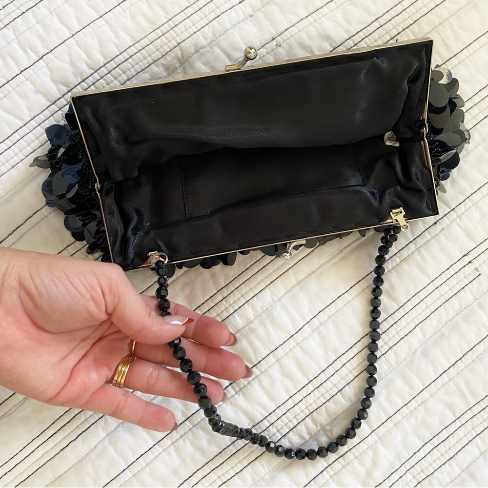 Vintage Black Disc Sequin Evening Party Clutch Bag with Detachable Chain - Picture 3 of 4